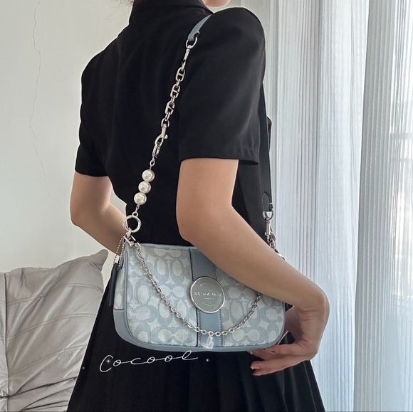 NWT Coach C8306 Lonnie Baguette Crossbody In Signature Jacquard in Marbleblu - Picture 6 of 14